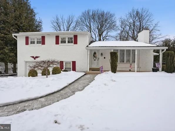 33 Henry Ave, Feasterville, PA 19053