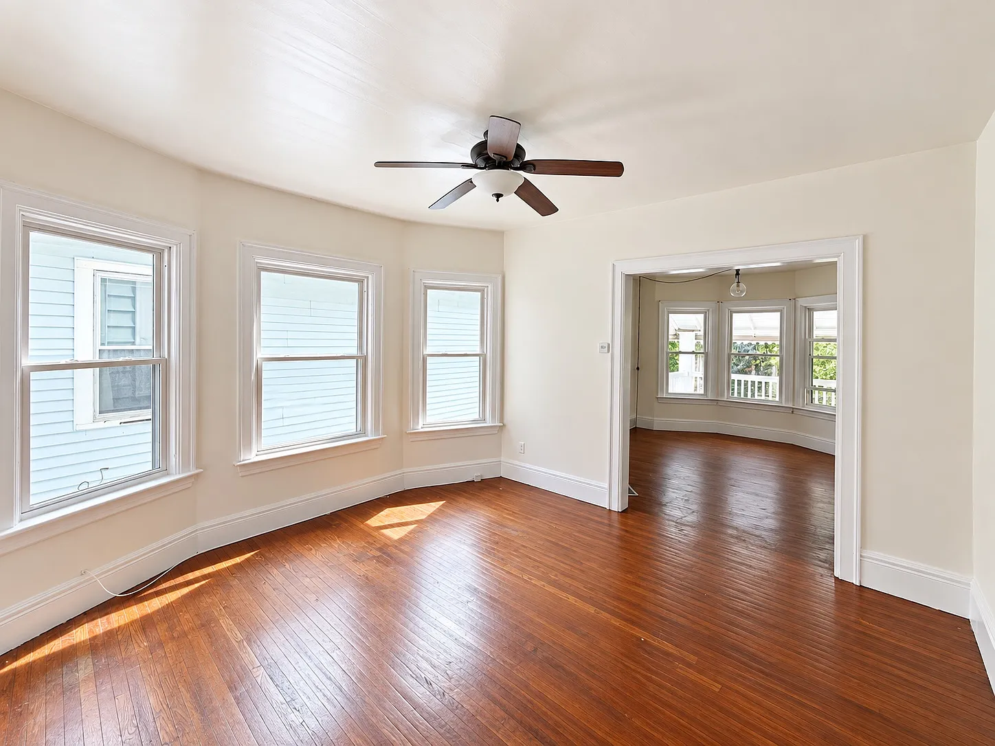 2 bed, 1300 sqft, $1,600 — Photo 3