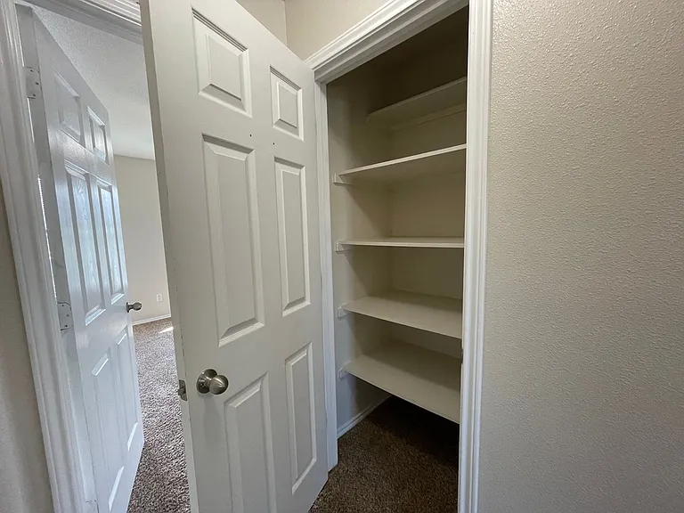 5730 Golf Hts #1 — Photo 9