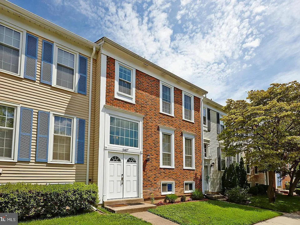 5407 Helm Ct