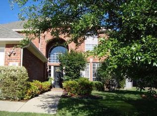 518 Briaroaks Dr, Lake Dallas, TX 75065