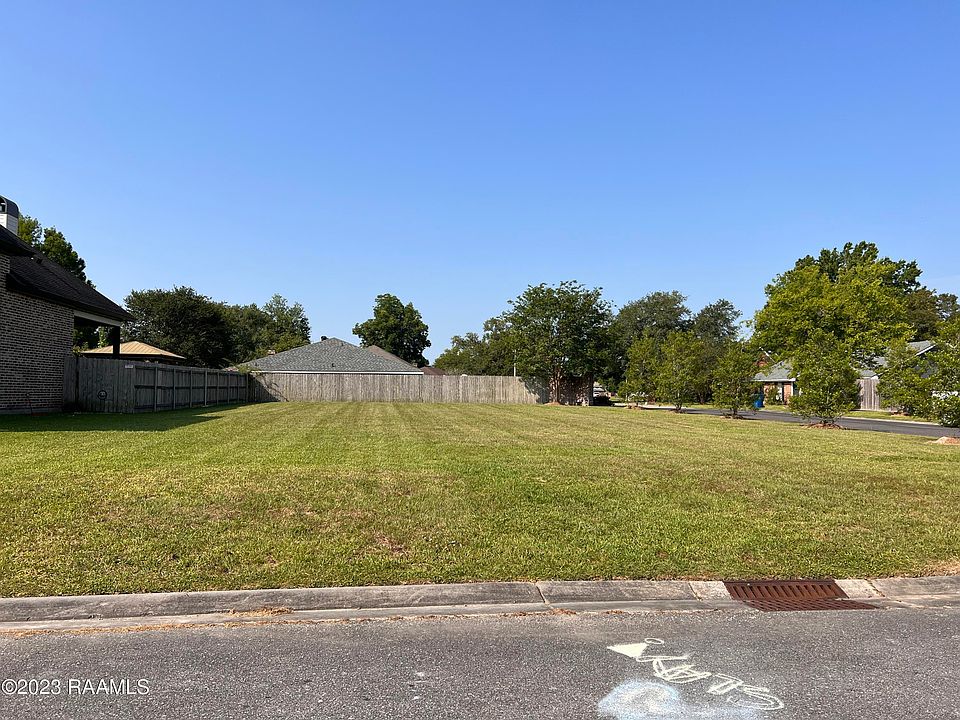 1st image of 111 Sanctuary Ln