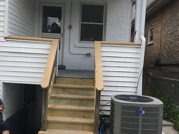 4th image of 2747 S Highland Ave