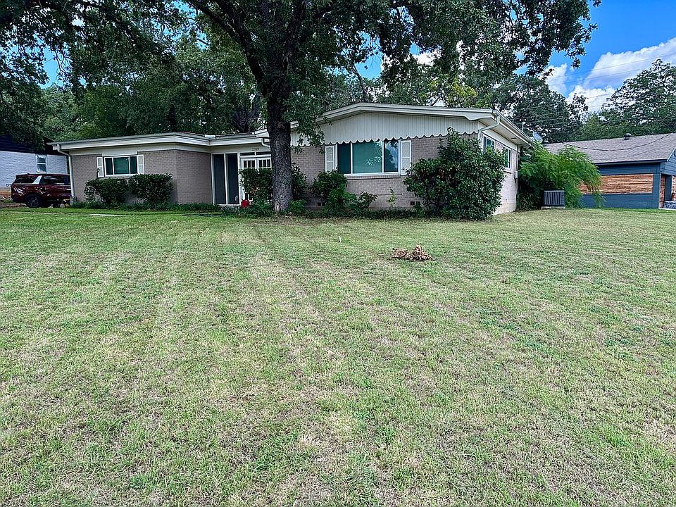 1st image of 2009 Edgewood Dr