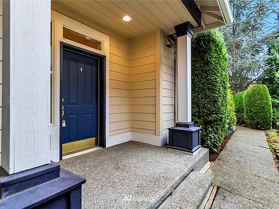 3rd image of 23970 SE 7th St