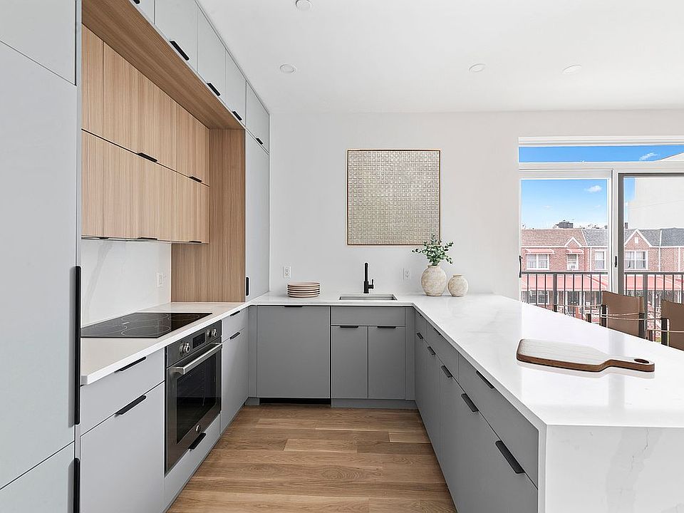 1st image of 831 Knickerbocker Ave #2B