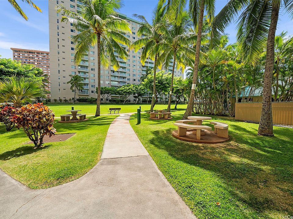 1st image of 3009 Ala Makahala Pl APT 1403