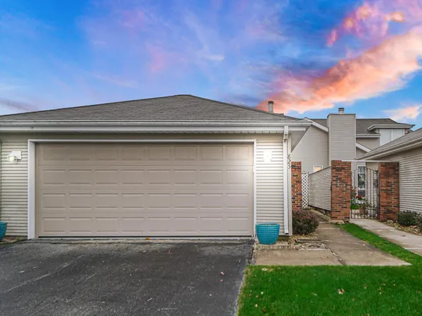 825 Spruce Ln, Schererville, IN 46375