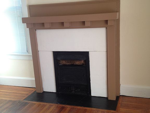 4th image of 3044 Woodburn Ave APT 4