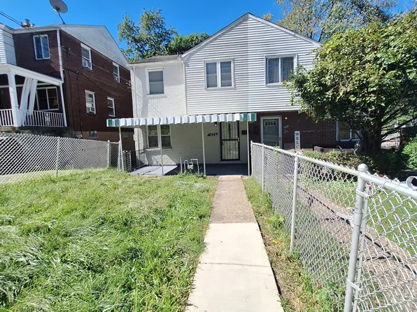 928 Woodbine St, Pittsburgh, PA 15201