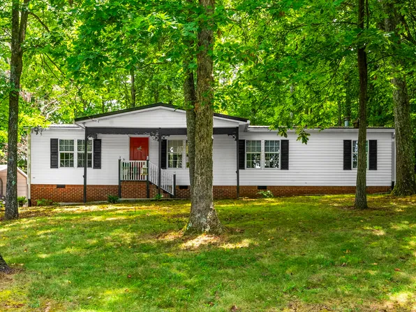 396 Parker Rd, Portland, TN 37148