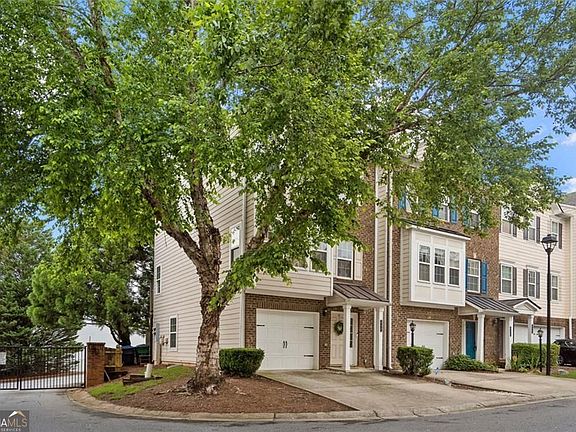 2nd image of 632 Plaza Park Walk SE #632
