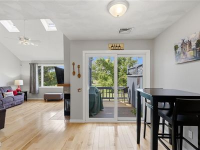 74 Valley Green Ct #C, North Providence, RI, 02904