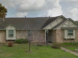 5939 Ray Dr, Pasadena, TX 77505