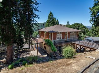1325 SE Hawthorne Dr, Roseburg, OR 97470