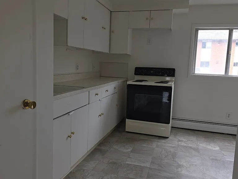 515 W Water St #C — Photo 5
