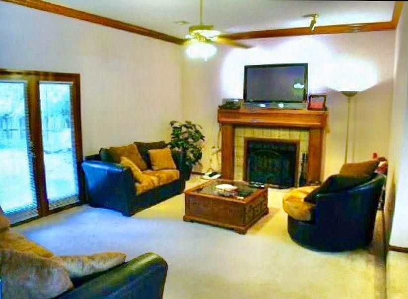 2nd image of 2012 E Karr Ct