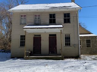 4890 Ore Bank Rd, Hellam, PA 17406