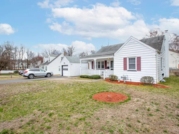 82 Overlook Ave, North Haledon, NJ 07508
