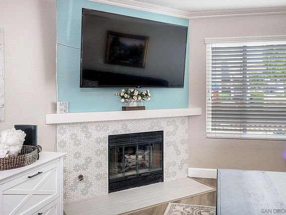 5th image of 9856 Shirley Gardens Dr Unit 3