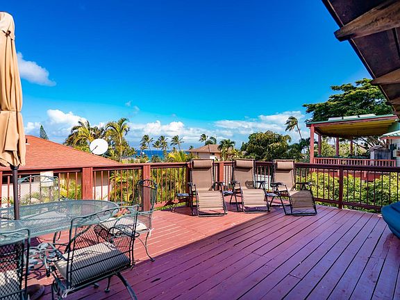Huge lanai