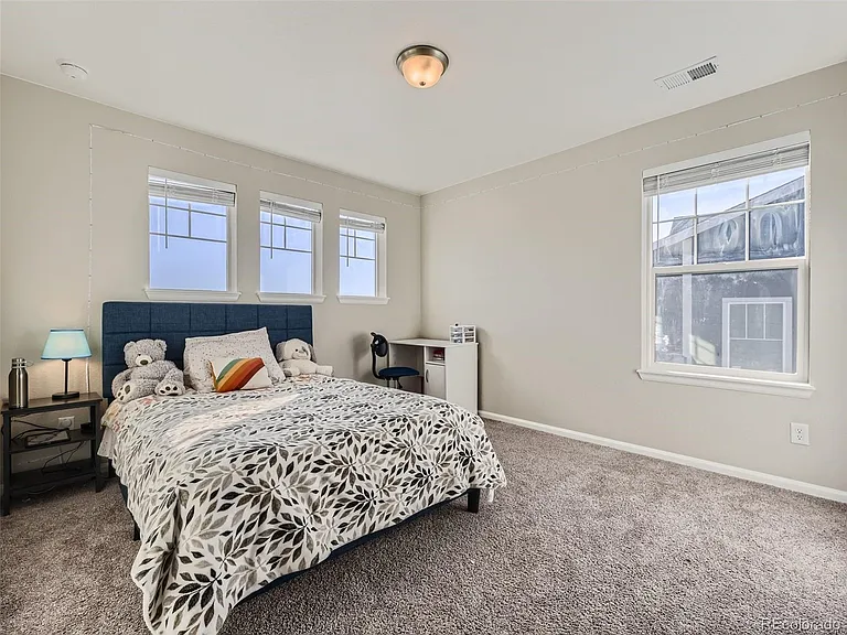 6881 S Uriah St — Photo 16