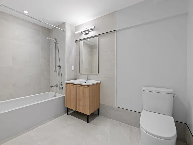 71-82 Parsons Blvd #501 — Photo 9