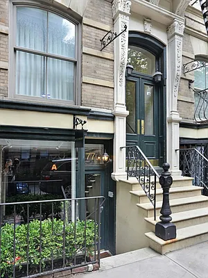 Sold by Sotheby's International Realty | media 16