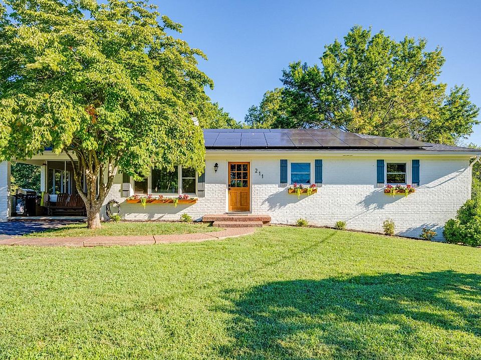 1st image of 211 Poplar Terrace Dr