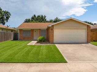 2342 Vialoux Dr, Corpus Christi, TX 78418