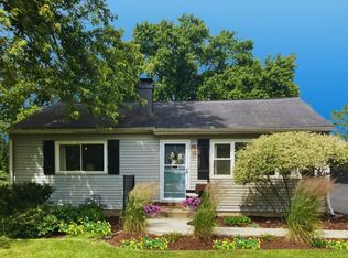 10S450 Ruth Dr, Lemont, IL 60439