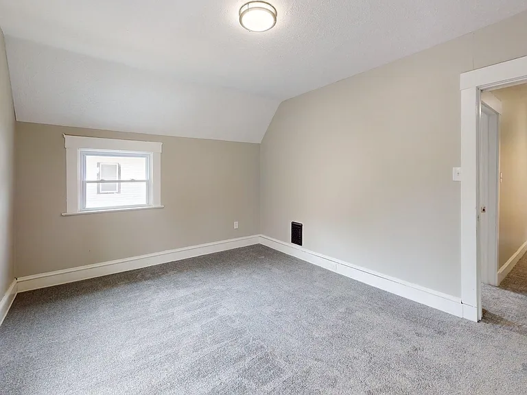 2027 W 105th St — Photo 26