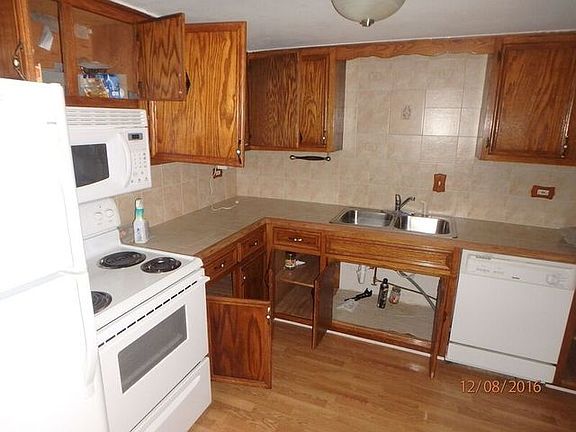4th image of 6137 W 64th Pl #1102