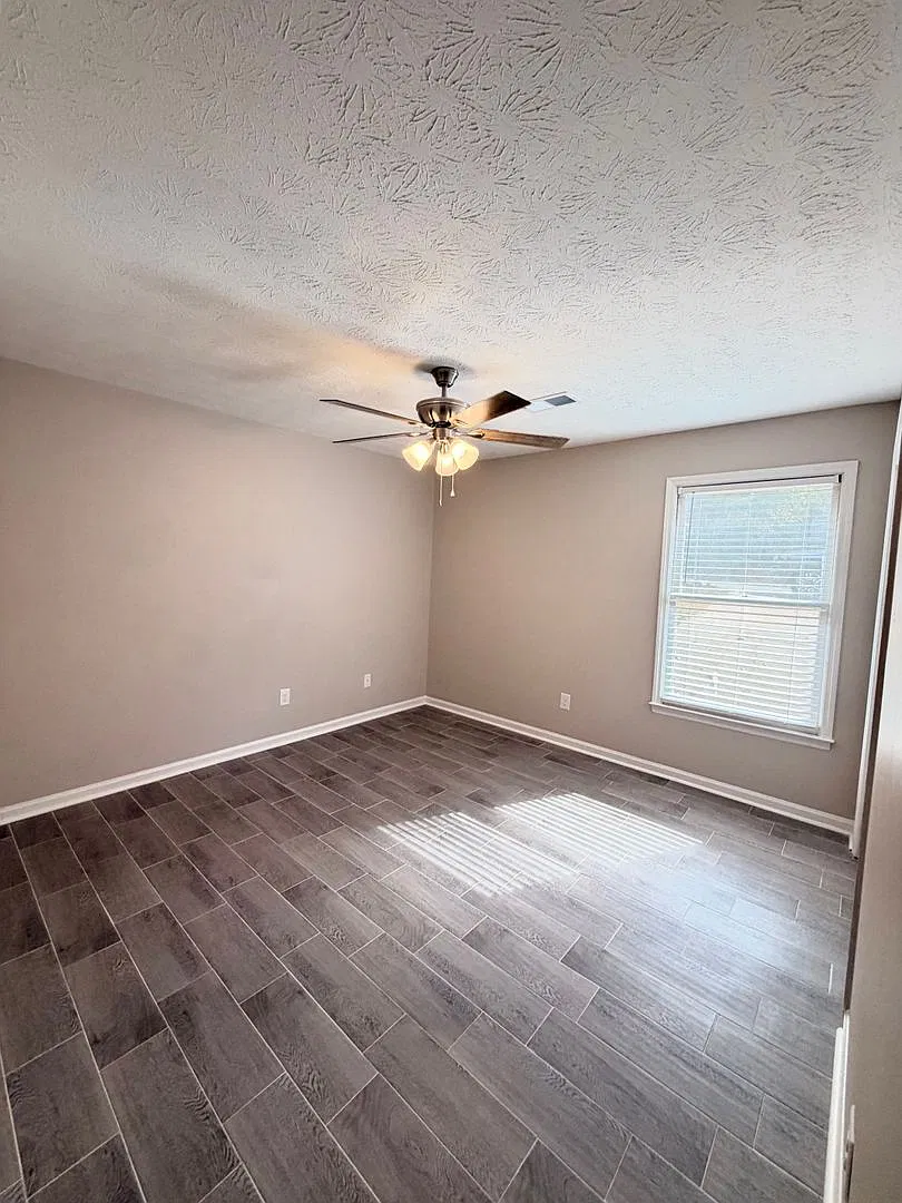 Renovated Duplex Available Now! — Photo 3