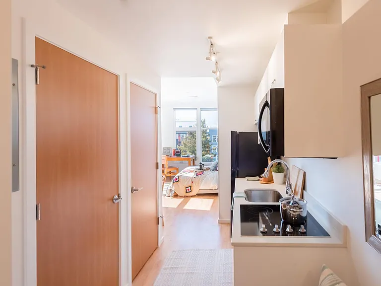 DXU Apartments — Photo 12