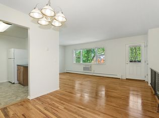 Nieuw Amsterdam Village, South Amboy, NJ 08879