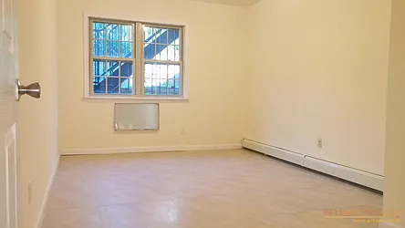 Rented by aptsandlofts.com