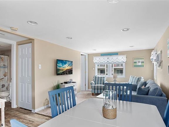 3rd image of 3316 Asbury Ave APT 3