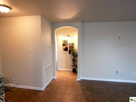 4th image of 2906 Blackburn Dr