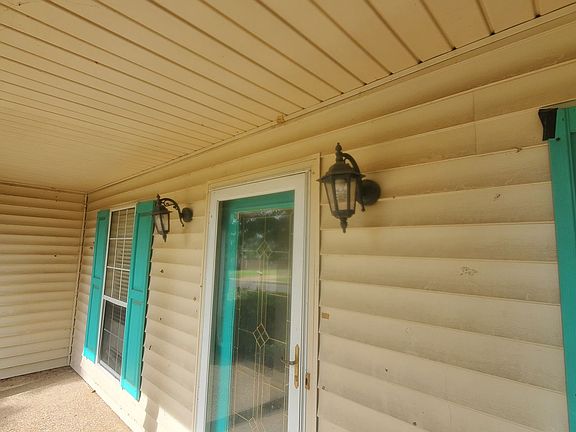 5th image of 1084 Tara Dr