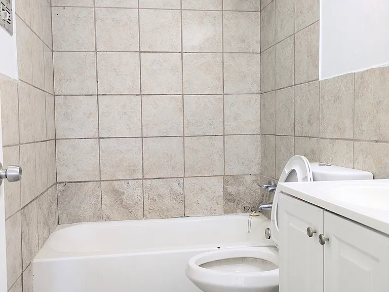 109 Oscar Banks Rd #5 — Photo 4