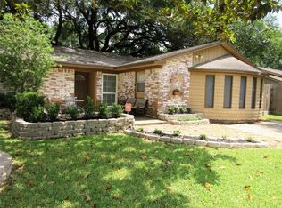 309 Sycamore St, Alvin, TX 77511