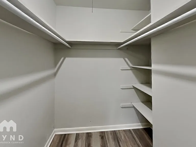 14515 Alrover St — Photo 11
