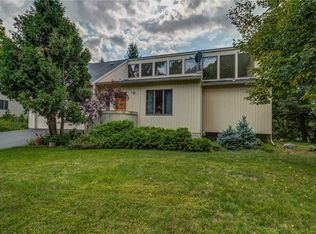 8231 Verbeck Dr, Manlius, NY 13104