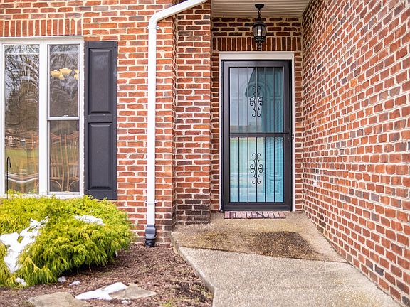 3rd image of 111 McKinley Dr
