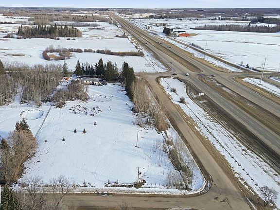 3rd image of 51548 Range Rd #232