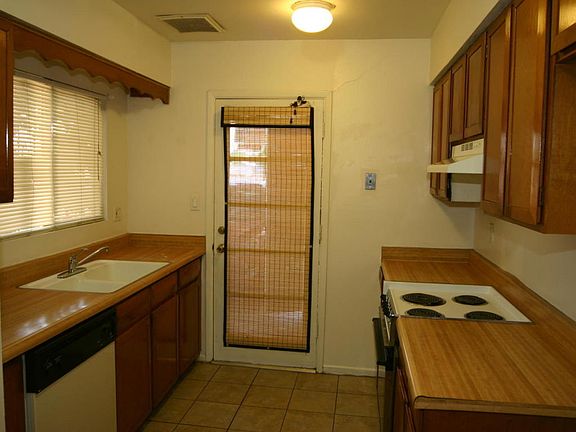 2nd image of 11822 N 35th Ave