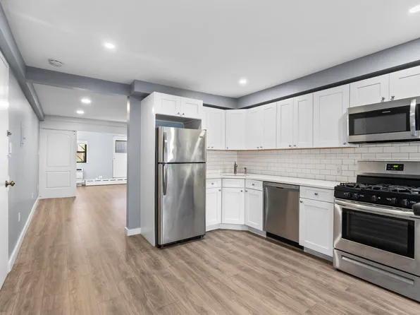 509 West 23rd Street image 8 of 19