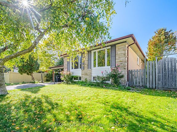 5th image of 49 Ferndale Cres