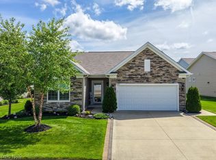 8081 Parkcroft Dr, Mentor, OH 44060